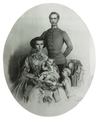 Alžbeta s Franzem Jozefem I. a rodinou