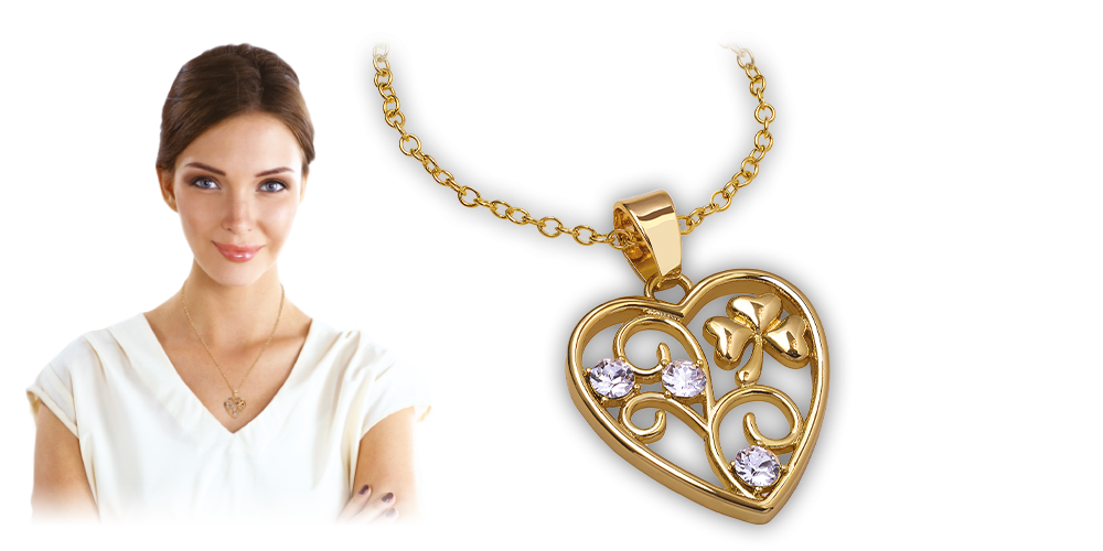 Prívesok v tvare srdca so štvorlístkom a kryštály Swarovski Prívesok v tvare srdca so štvorlístkom a kryštály Swarovski